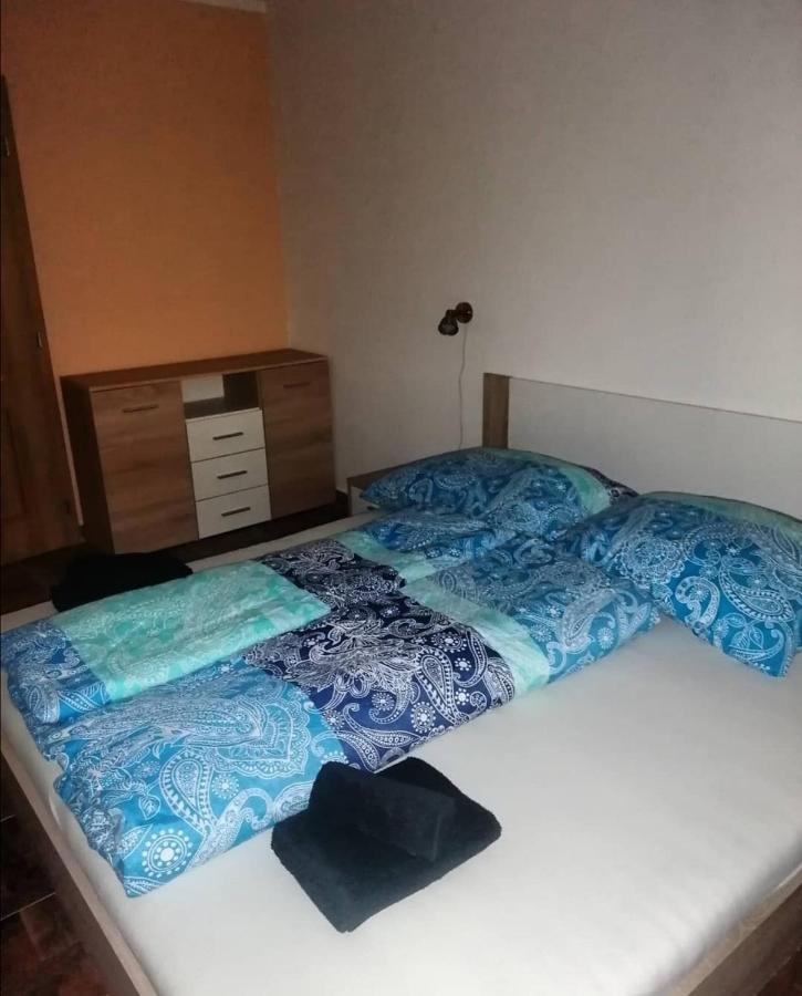 Apartman ชิลินา ภายนอก รูปภาพ